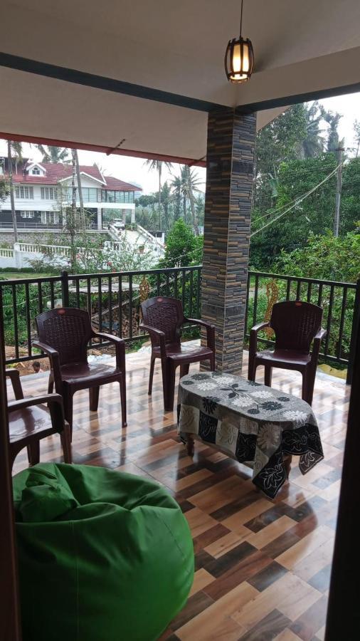Halase Homestay Mudigere Esterno foto